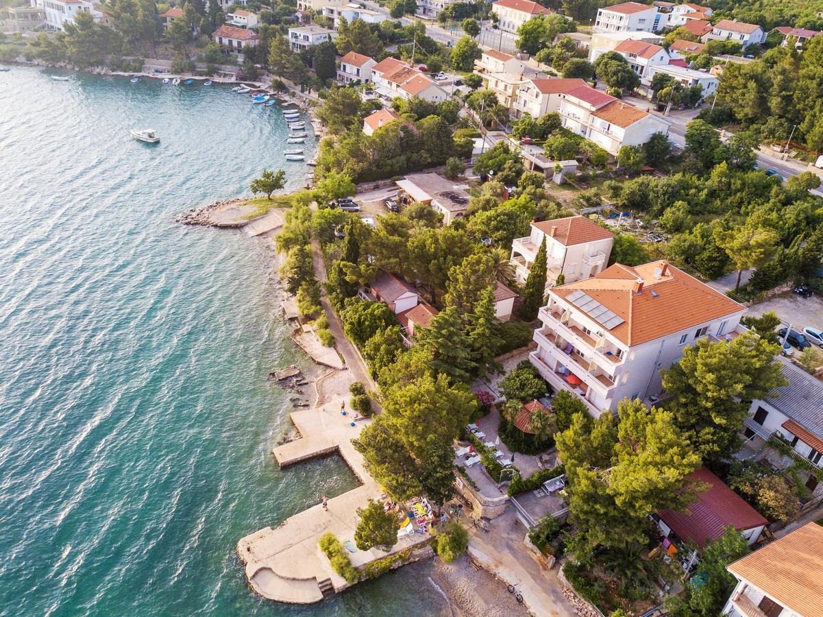 Villa Vicko Starigrad Paklenica Exterior photo